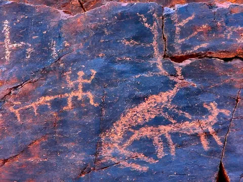 Red-rock petroglyphs