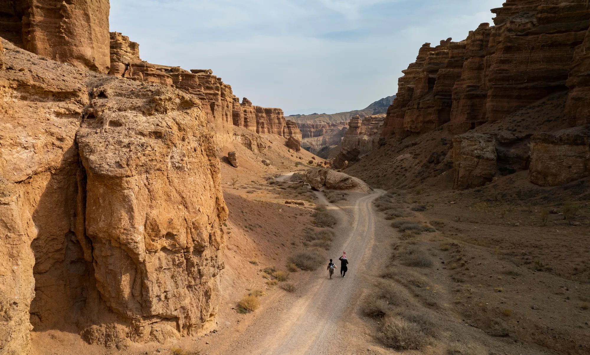 A walk through the Valley of Castles